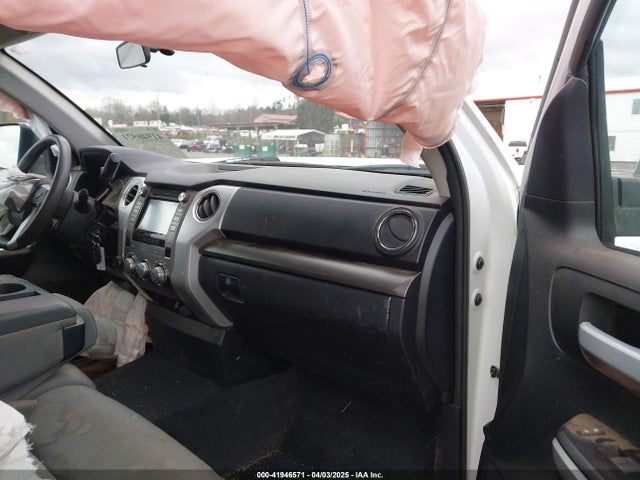 5TFUY5F12HX602084 Toyota Tundra Sr5 5.7l V8