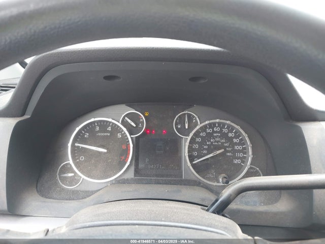5TFUY5F12HX602084 Toyota Tundra Sr5 5.7l V8