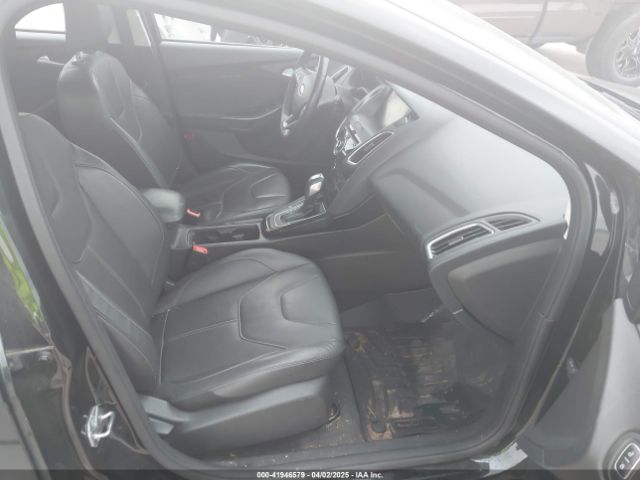 1FADP3N21FL230250 Ford Focus Titanium