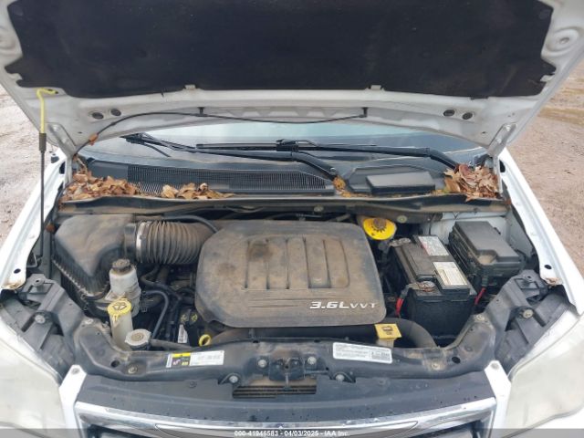 2C4RC1BG0ER437265 Chrysler Town & Country Touring