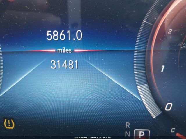 WDD3G4FB9LW037998 Mercedes-Benz A 220 4matic