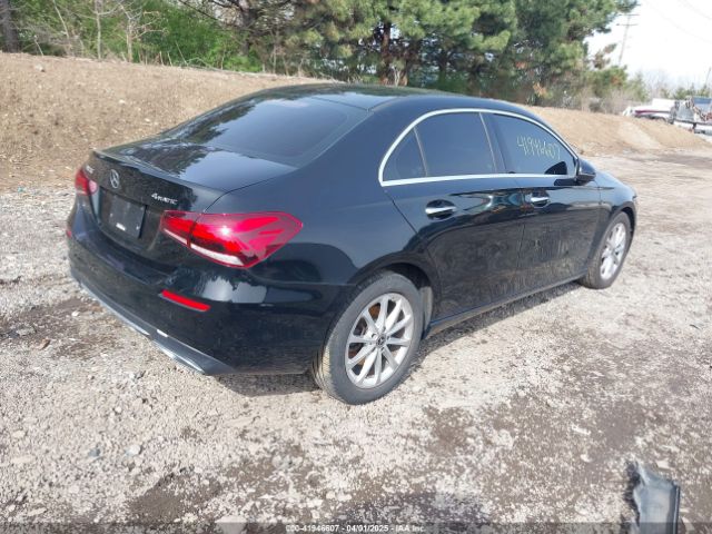WDD3G4FB9LW037998 Mercedes-Benz A 220 4matic