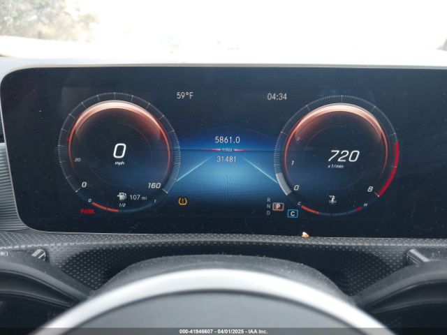 WDD3G4FB9LW037998 Mercedes-Benz A 220 4matic