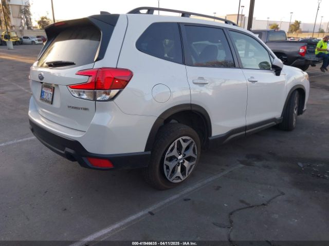 JF2SKACC8RH432222 Subaru Forester Premium