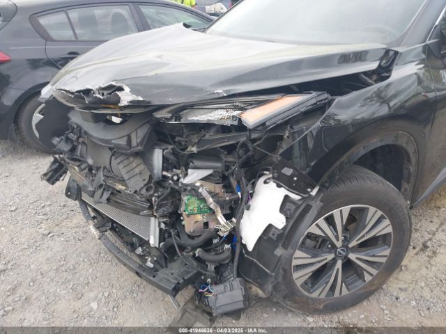 5N1BT3BA1NC724501 Nissan Rogue Sv Fwd