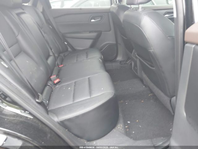 5N1BT3BA1NC724501 Nissan Rogue Sv Fwd