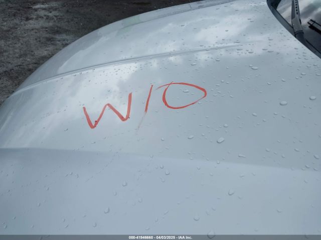3LN6L2G99ER824115 Lincoln MKZ