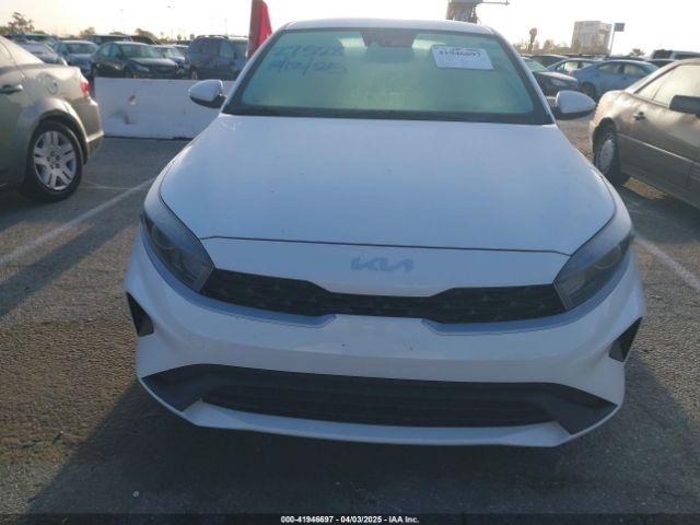 3KPF24AD6PE539124 KIA Forte Lxs