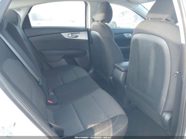 3KPF24AD6PE539124 KIA Forte Lxs