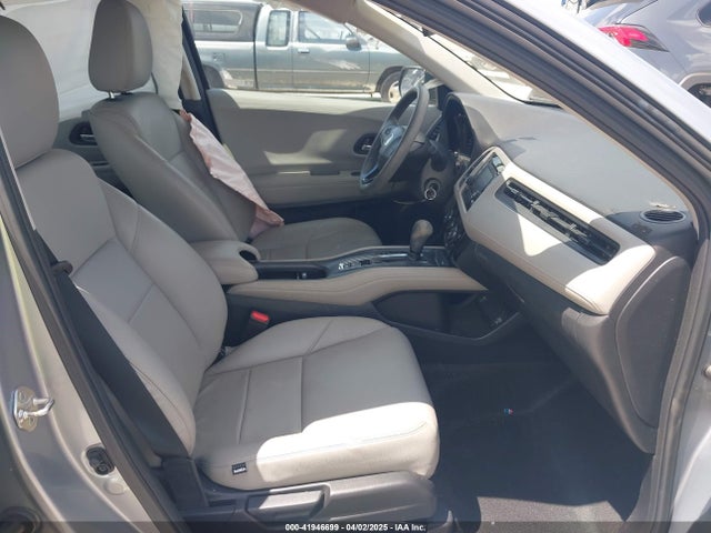 3CZRU5H3XKG711916 Honda HR-V LX