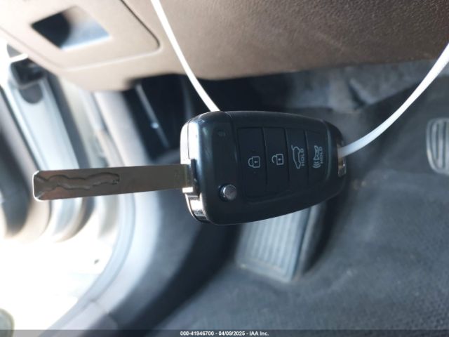 5NMS23AD3KH030862 Hyundai Santa Fe Se