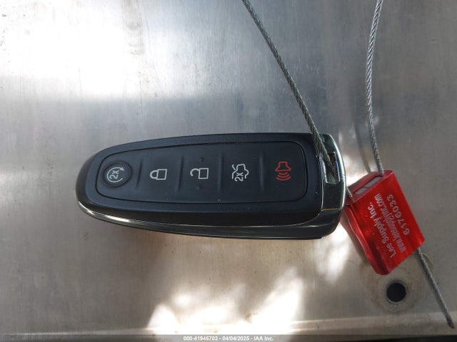2LMHJ5ATXFBL01193 Lincoln MKT