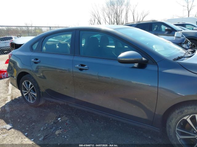 3KPF24AD5RE838266 KIA Forte Lxs