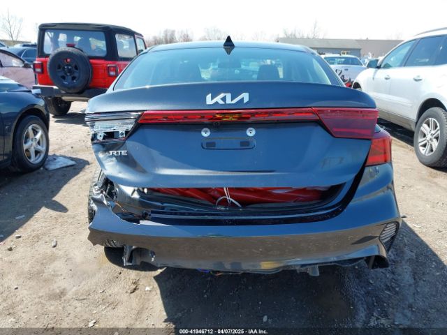 3KPF24AD5RE838266 KIA Forte Lxs