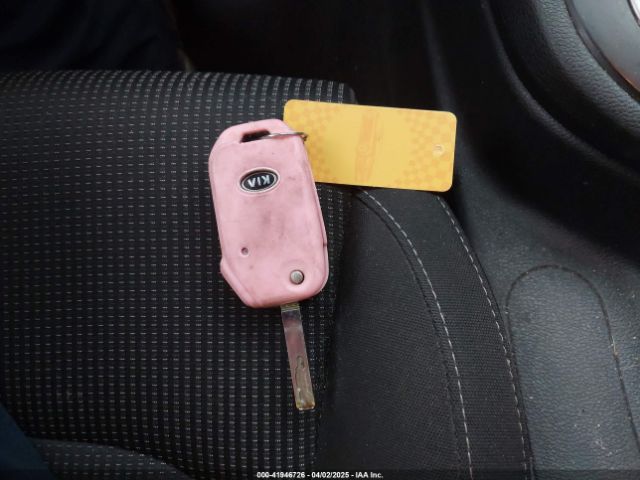 3KPF24AD5ME284641 KIA Forte Lxs