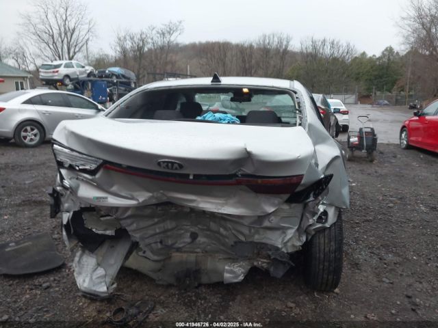 3KPF24AD5ME284641 KIA Forte Lxs