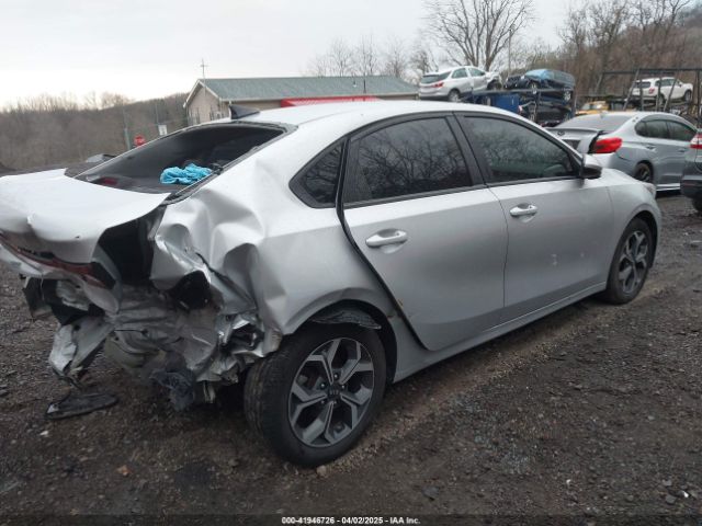 3KPF24AD5ME284641 KIA Forte Lxs