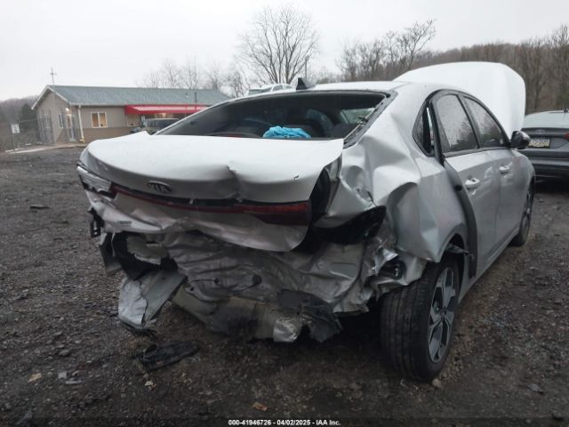 3KPF24AD5ME284641 KIA Forte Lxs