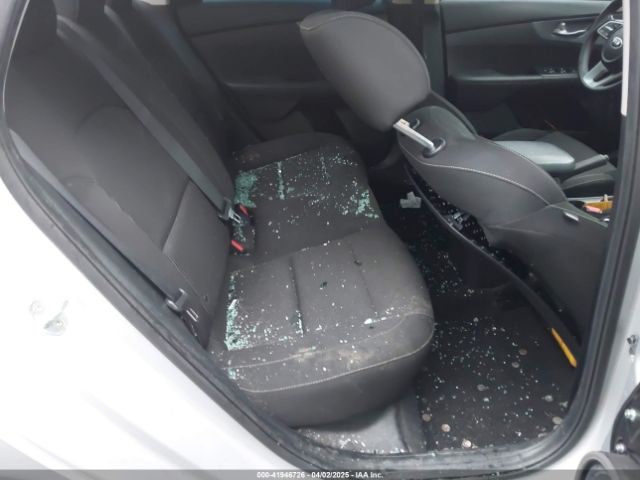 3KPF24AD5ME284641 KIA Forte Lxs