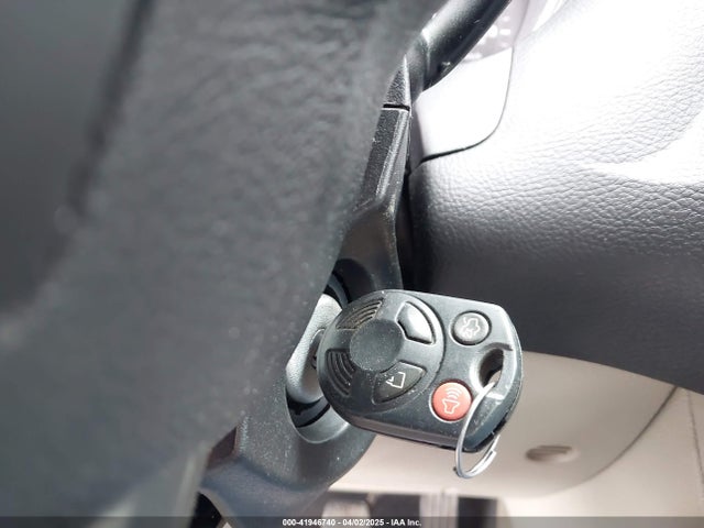 1FADP3KE2FL273042 Ford FOCUS SE