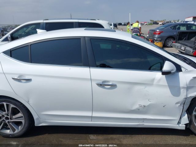 5NPD84LFXHH205678 Hyundai Elantra Limited