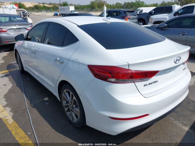 5NPD84LFXHH205678 Hyundai Elantra Limited