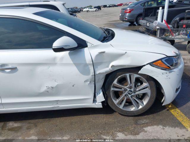 5NPD84LFXHH205678 Hyundai Elantra Limited