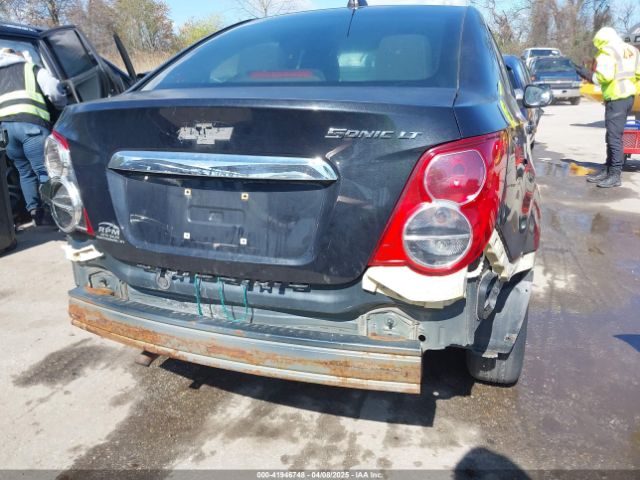 1G1JC5SH3F4121711 Chevrolet Sonic Lt Auto
