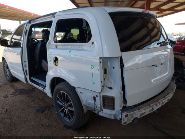 2C4RDGEG9HR586130 Dodge Grand Caravan Gt