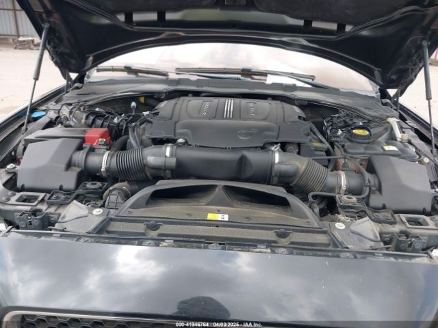 2017 JAGUAR XE SAJAD4BV4HA967839 Photo 9