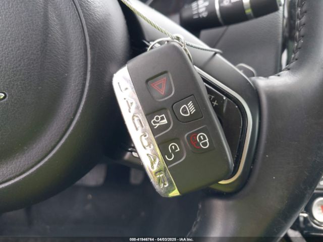 2017 JAGUAR XE SAJAD4BV4HA967839 Photo 10