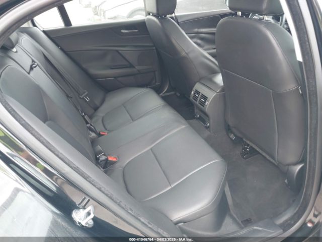 2017 JAGUAR XE SAJAD4BV4HA967839 Photo 7
