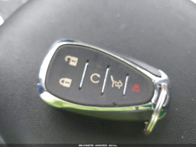 2GNAXUEV7K6132184 Chevrolet EQUINOX LT