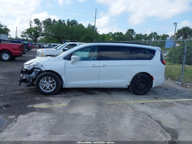 Chrysler Pacifica Touring L 2022 2C4RC1BGXNR233654 Image 14