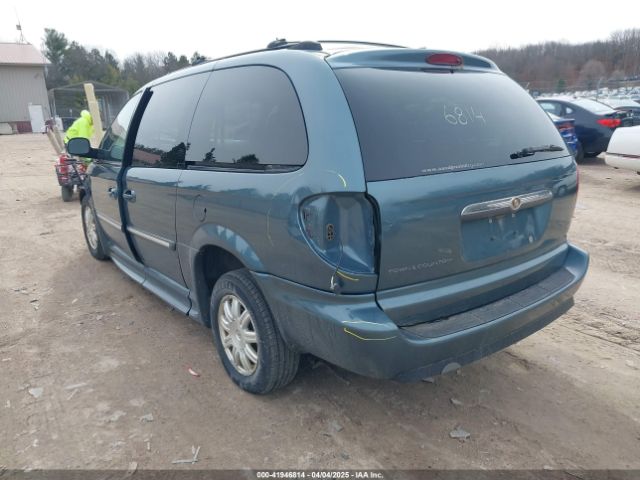 2006 CHRYSLER TOWN & COUNTRY 2A4GP54L36R617249 Photo 2
