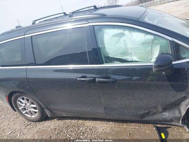 Chrysler Pacifica Touring L 2022 2C4RC1BG3NR181915 Image 14