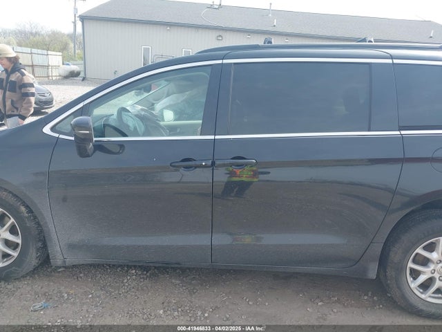 Chrysler Pacifica Touring L 2022 2C4RC1BG3NR181915 Image 15