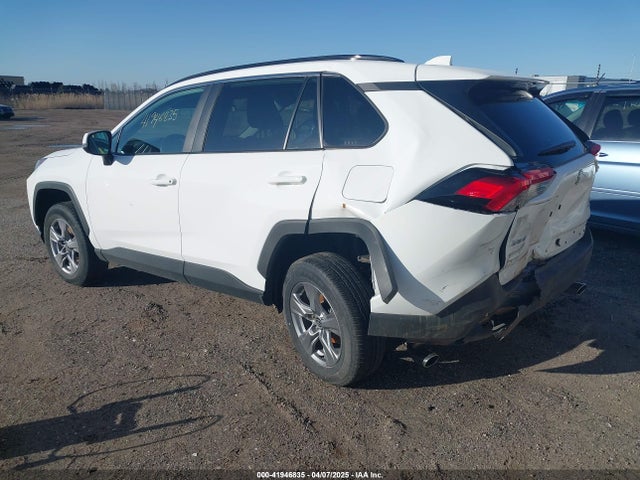 2T3P1RFV1RC454870 Toyota Rav4 Xle