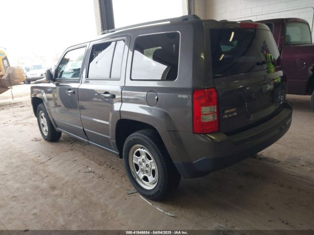 1C4NJRBBXGD683043 Jeep Patriot Sport
