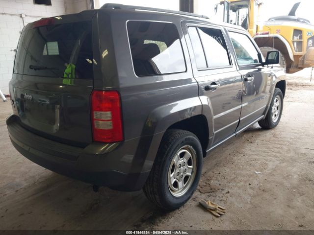 1C4NJRBBXGD683043 Jeep Patriot Sport