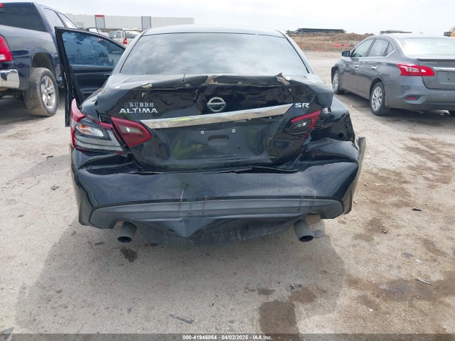 1N4AL3AP2HN360514 Nissan Altima 2.5 Sr