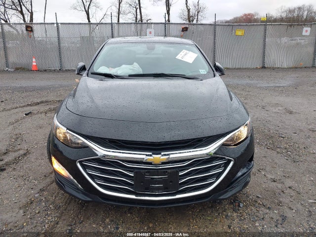 1G1ZD5ST6NF145735 Chevrolet Malibu Fwd Lt