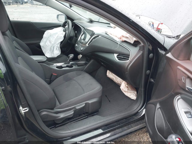 1G1ZD5ST6NF145735 Chevrolet Malibu Fwd Lt