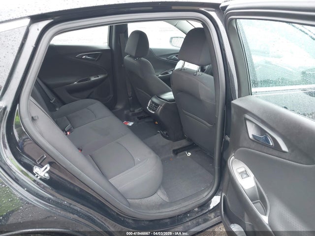 1G1ZD5ST6NF145735 Chevrolet Malibu Fwd Lt