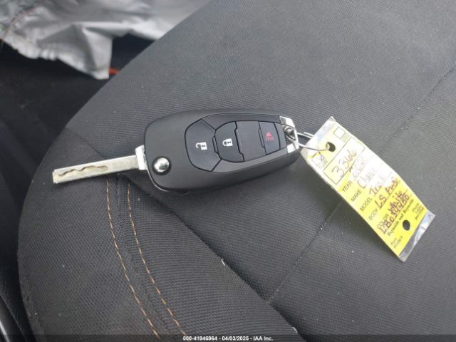 KL7CJKSB9LB034450 Chevrolet Trax Fwd Ls