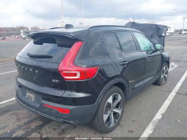 2023 VOLVO XC40 YV4L12UWXP2009398 Photo 3