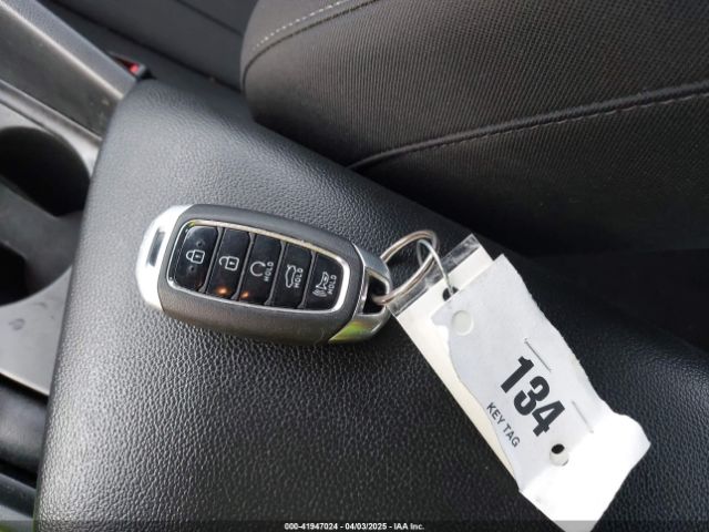 5NPLM4AG8MH018887 Hyundai ELANTRA SEL
