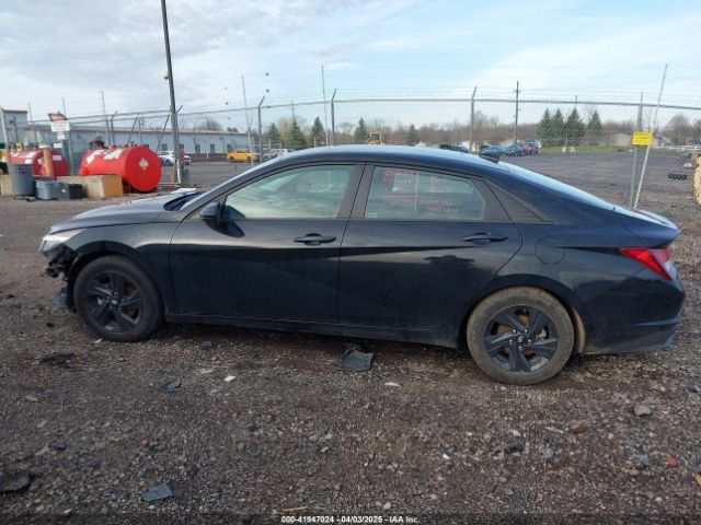 5NPLM4AG8MH018887 Hyundai ELANTRA SEL