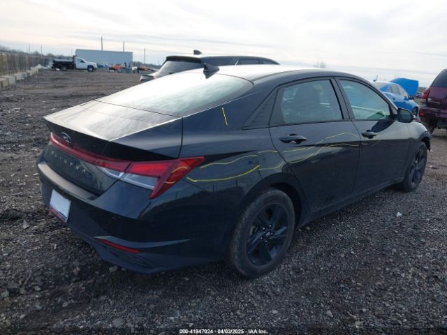 5NPLM4AG8MH018887 Hyundai ELANTRA SEL