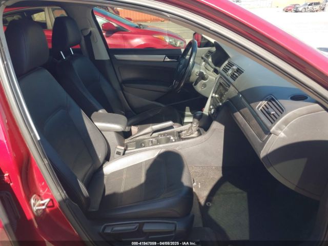 1VWAT7A3XFC117991 Volkswagen Passat 1.8t Limited Edition